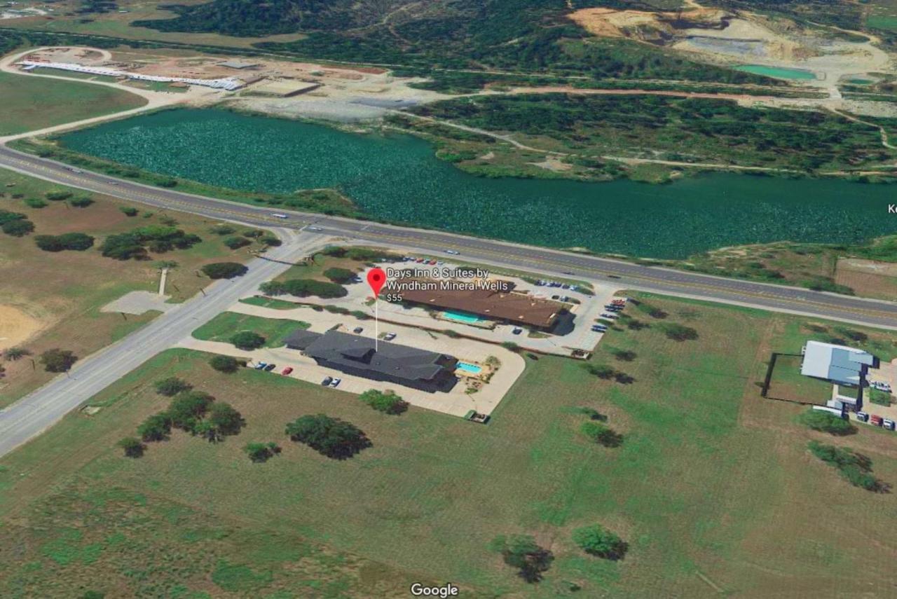 Days Inn & Suites By Wyndham Mineral Wells Εξωτερικό φωτογραφία