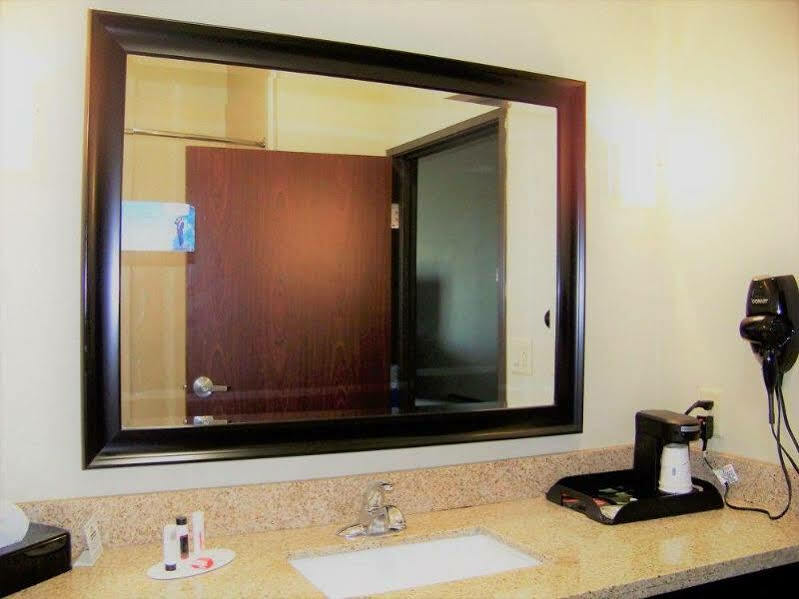 Days Inn & Suites By Wyndham Mineral Wells Εξωτερικό φωτογραφία